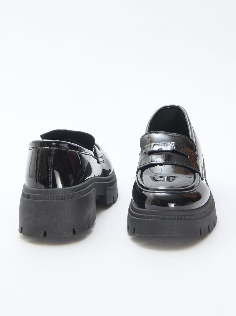 Mocassins vernis avec semelle crantée Noir - Kiabi