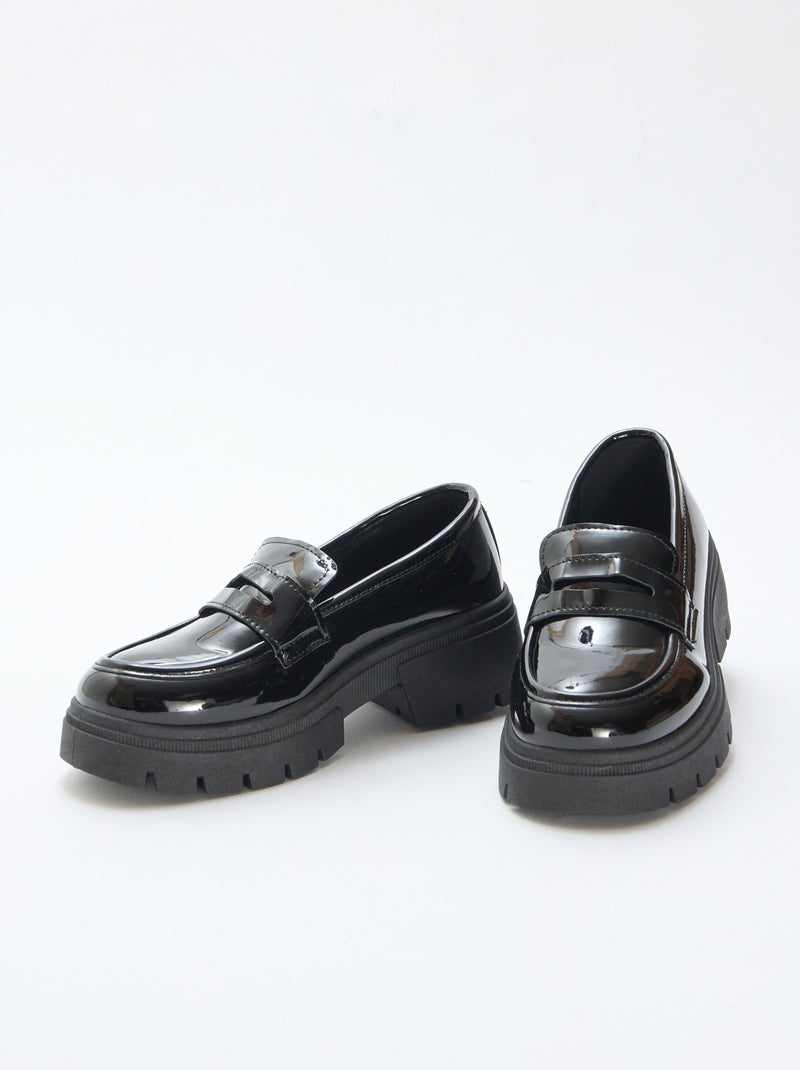 Mocassins vernis avec semelle crantée Noir - Kiabi
