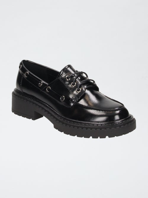 Mocassins vernis avec semelles crantées - Kiabi