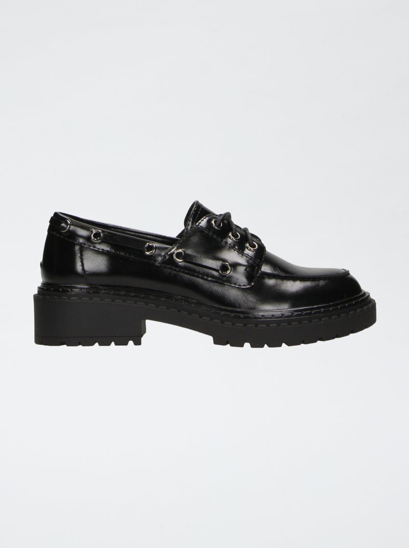 Mocassins vernis avec semelles crantées Noir - Kiabi