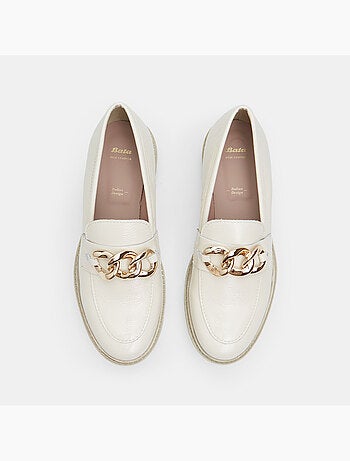 Mocassins vernis BATA