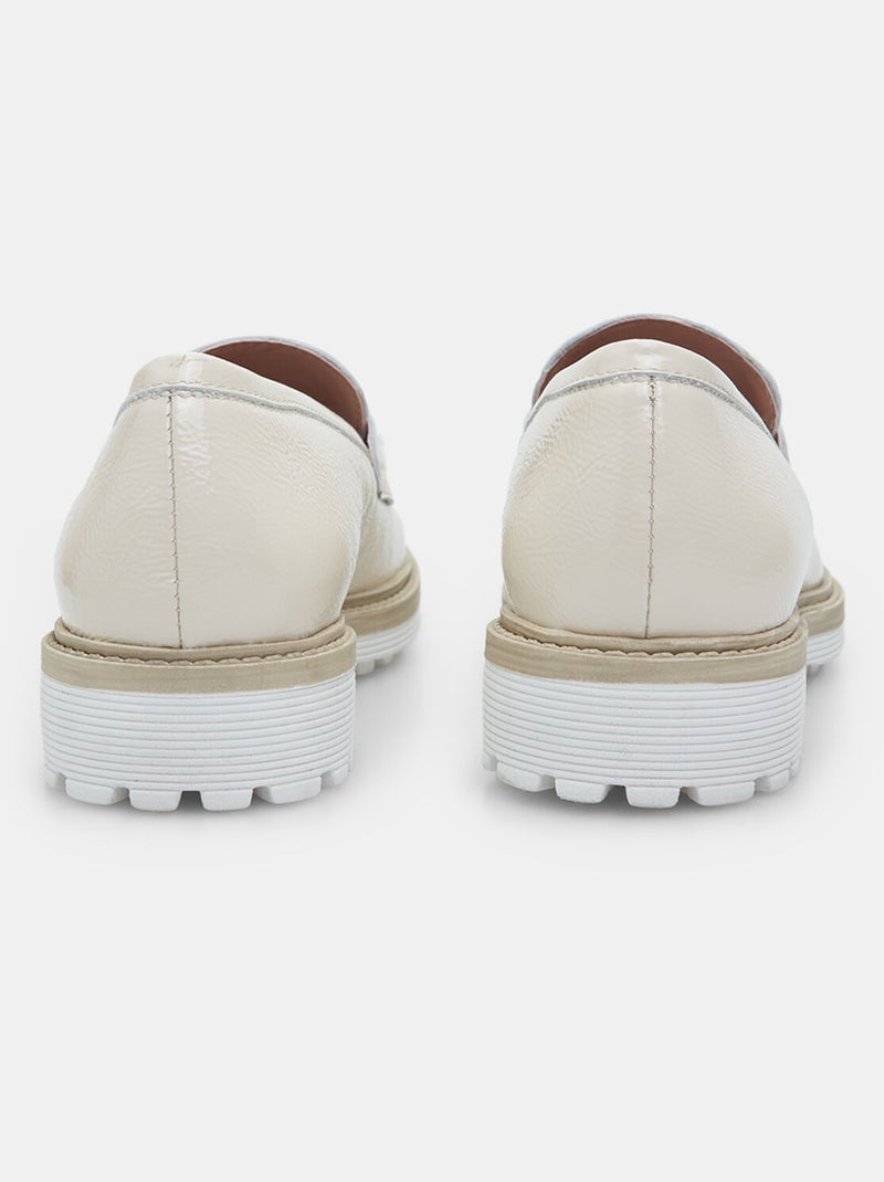 Mocassins vernis BATA Beige - Kiabi