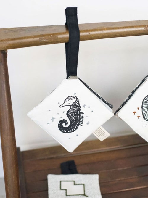 Mon jouet à froisser et suspendre océan - Kiabi