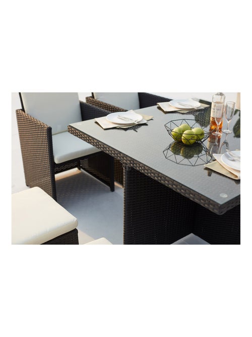 MONACO Table et chaises 8 places encastrables en résine noir-blanc - Kiabi MONACO Table et chaises 8 places encastrables en résine noir-blanc - Kiabi