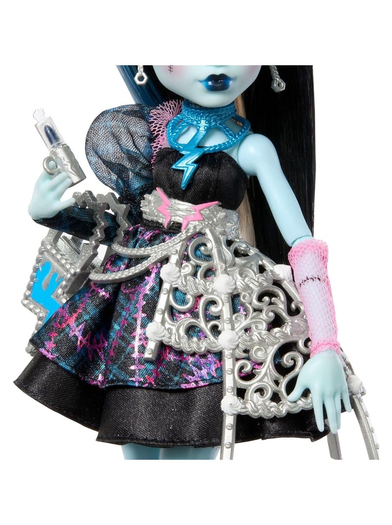 Monster High Poupée Frankie Stein Noir - Kiabi