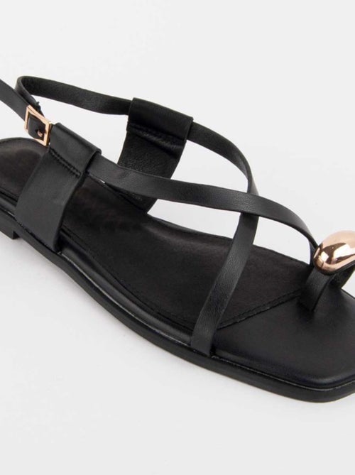 Montevita Sandale Plate Mirea6 - Kiabi Montevita Sandale Plate Mirea6 - Kiabi