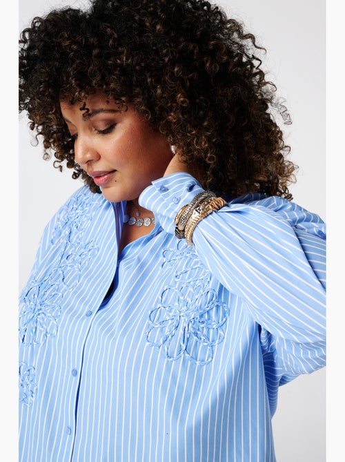 Ms Mode Chemisier blouse rayée avec broderie - Kiabi Ms Mode Chemisier blouse rayée avec broderie - Kiabi