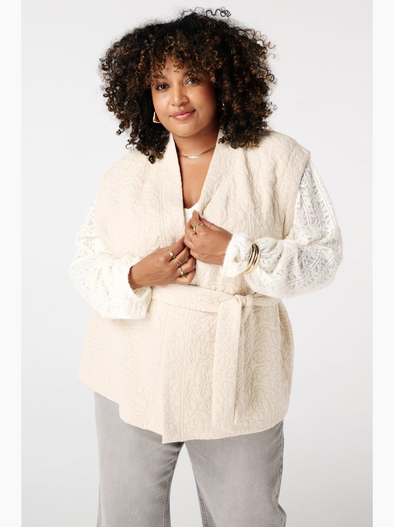 Gilet Strié perlé et sa ceinture amovible