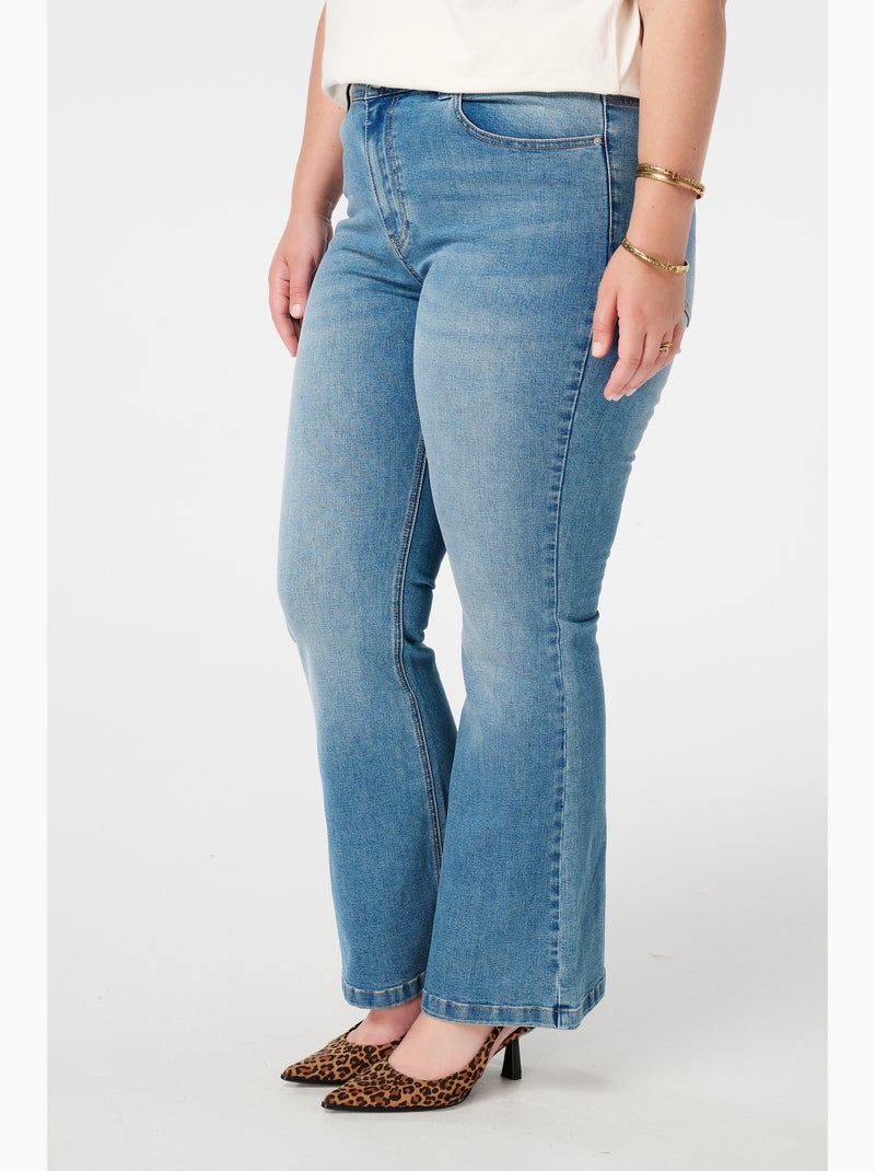 Ms mode jean à jambe évasée jasmin Bleu denim - Kiabi