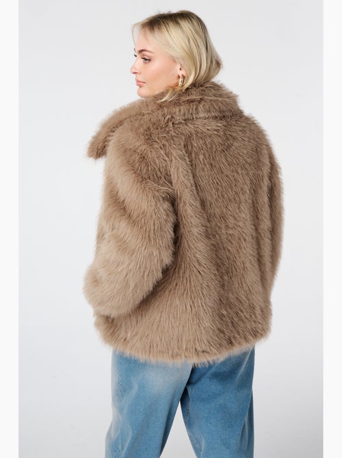 Ms mode manteau en fausse fourrure - Kiabi