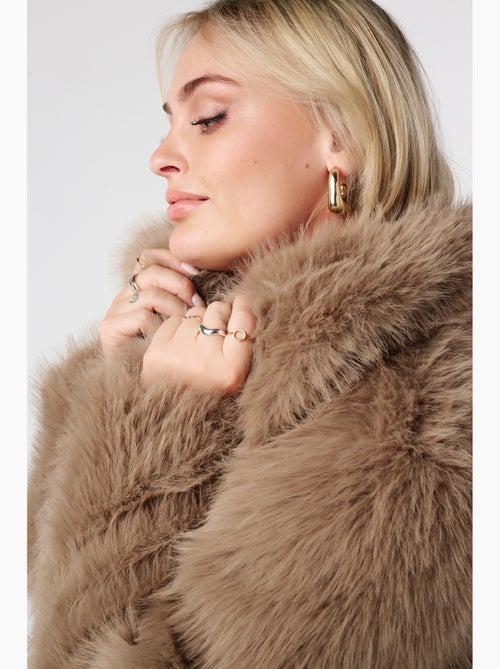 Ms mode manteau en fausse fourrure - Kiabi
