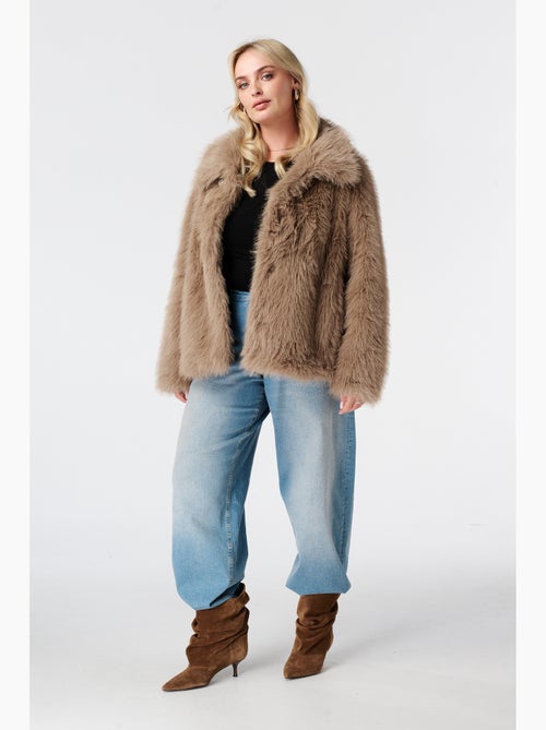 Ms mode manteau en fausse fourrure - Kiabi