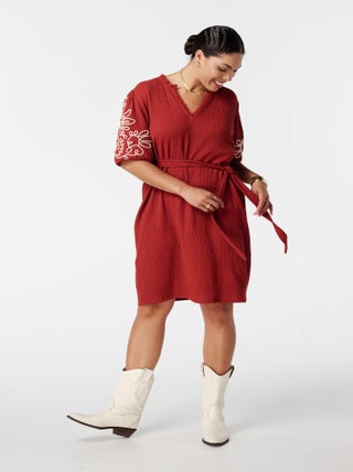 MS MODE Robe Robe avec manches brodées