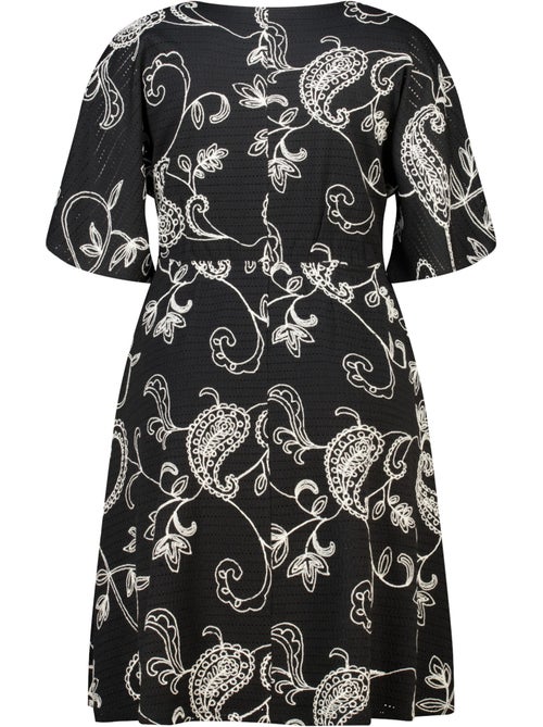 MS MODE Robe Robe courte à manches papillon - Kiabi MS MODE Robe Robe courte à manches papillon - Kiabi