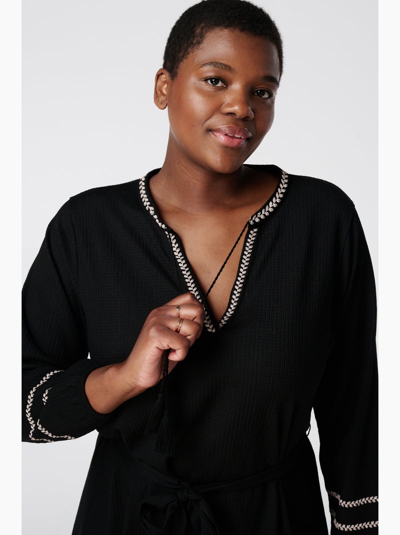 Mit Ms Robe MS MODE Robe Robe texturée avec contraste - Noir - Kiabi - 47.99€