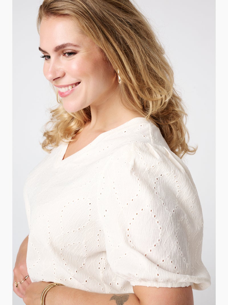 MS MODE Top Top à effet brodé Crème - Kiabi