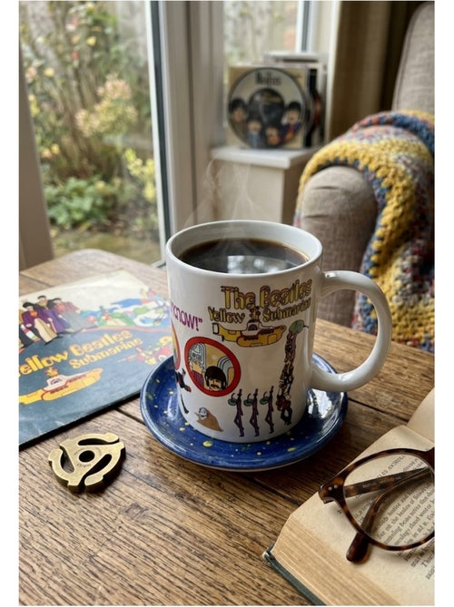 Mug en céramique The Beatles it's all in the mind y'know 9 cm - Kiabi Mug en céramique The Beatles it's all in the mind y'know 9 cm - Kiabi