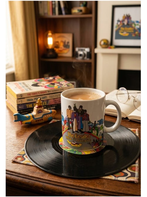 Mug en céramique The Beatles Yellow et submarine 9 cm - Kiabi Mug en céramique The Beatles Yellow et submarine 9 cm - Kiabi