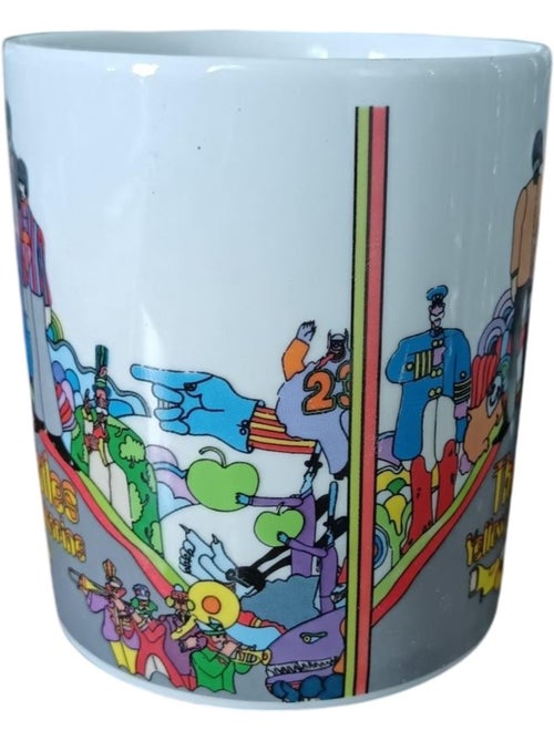 Mug en céramique The Beatles Yellow et submarine 9 cm - Kiabi Mug en céramique The Beatles Yellow et submarine 9 cm - Kiabi