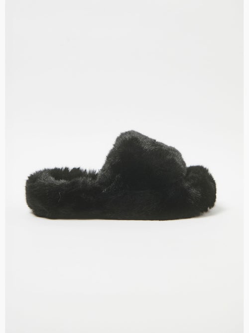 Mule tendance en fausse fourrure - AFIBEL - Kiabi