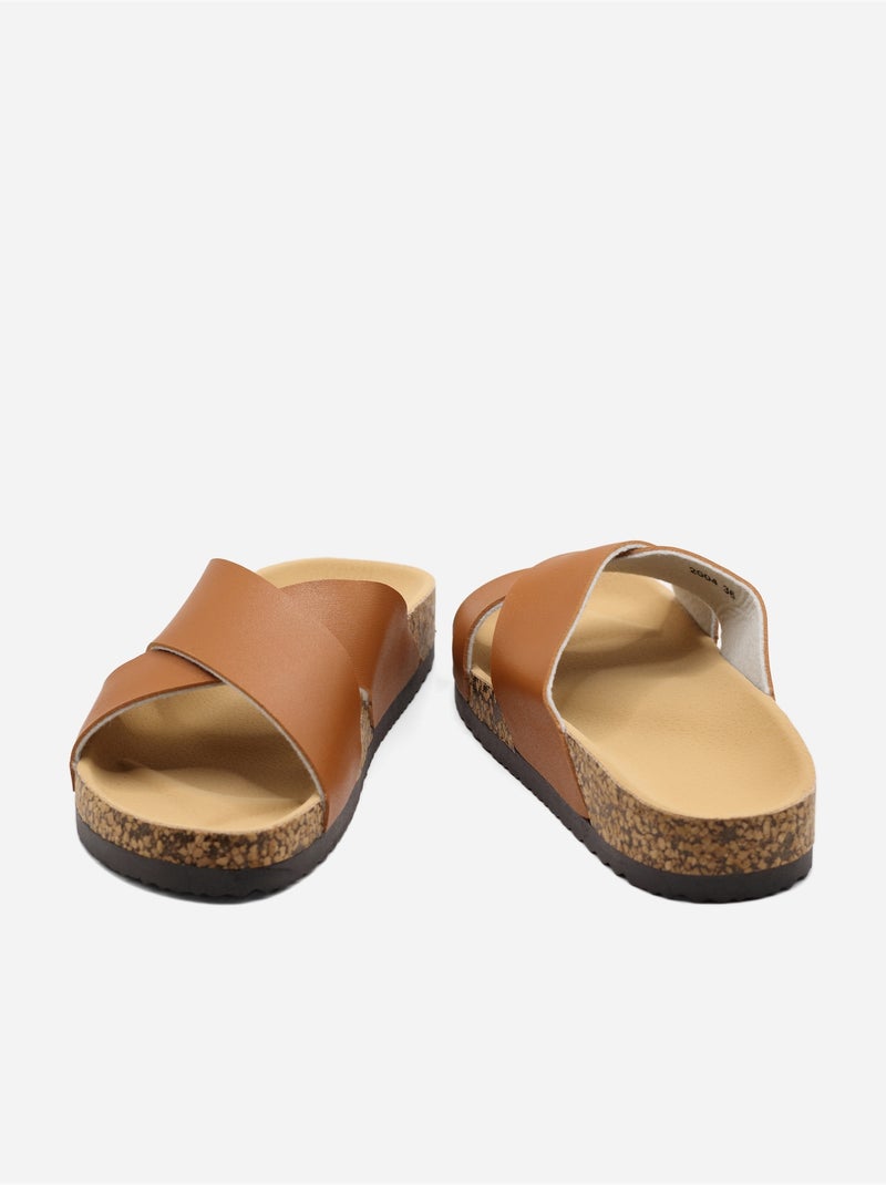 Mules à brides croisées Camel - Kiabi