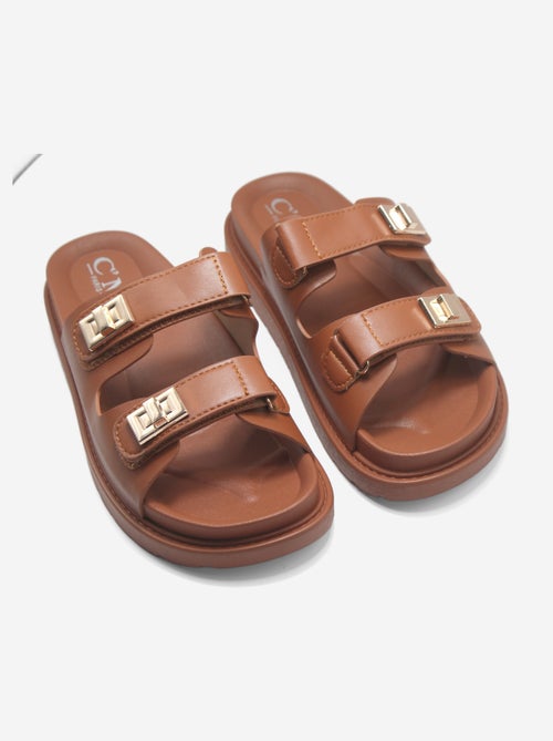 Mules à loquet et bride moulée - Kiabi