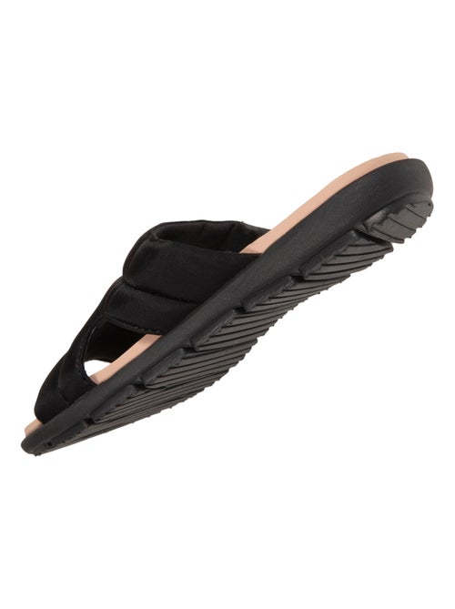 Mules bandeau Isotoner - Kiabi Mules bandeau Isotoner - Kiabi