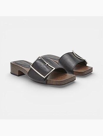 Mules Bata avec bande et boucle