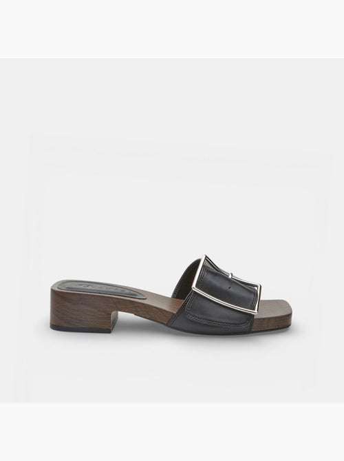 Mules Bata avec bande et boucle - Kiabi Mules Bata avec bande et boucle - Kiabi