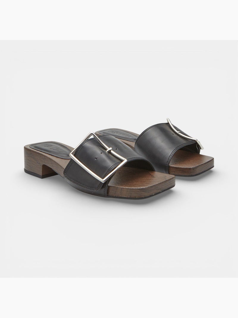 Mules Bata avec bande et boucle Noir - Kiabi