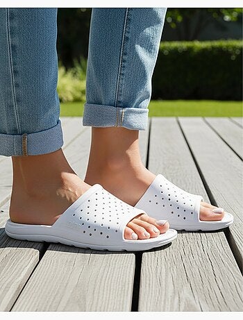Mules claquettes ultra confortables et légères Isotoner