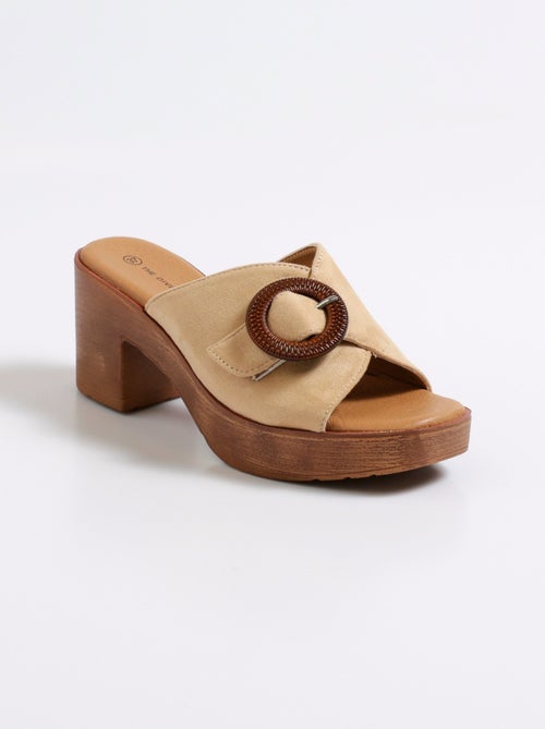 Mules compensées à talon avec boucle - Kiabi