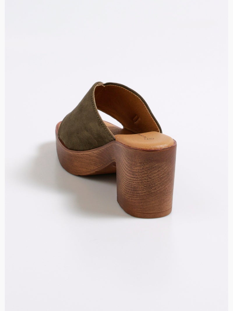 Mules compensées à talon avec boucle Kaki - Kiabi