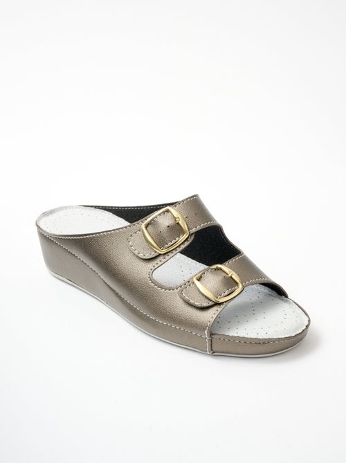 Mules confort grande largeur à boucles - Kiabi