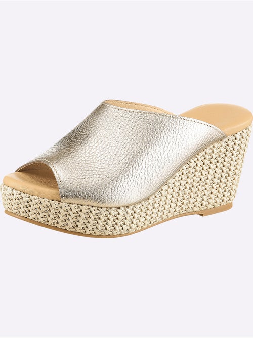 Mules De Fabrication Espagnole - Taille Standard - Helline - Kiabi Mules De Fabrication Espagnole - Taille Standard - Helline - Kiabi