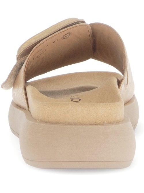 Mules en cuir métallisé - Kiabi Mules en cuir métallisé - Kiabi