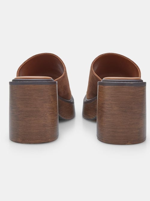 Mules  en daim BATA - Kiabi