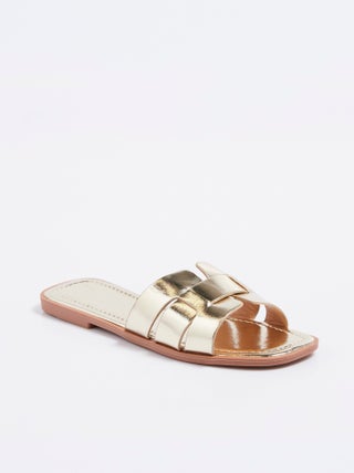 Mules plates chic avec jeu de brides