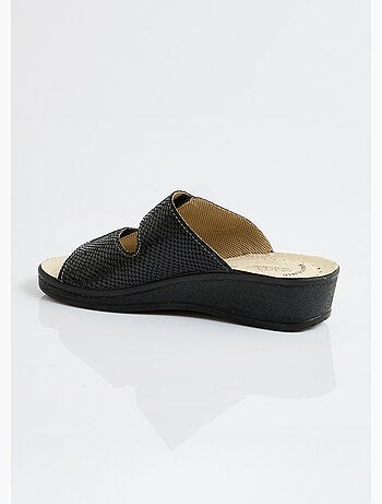 Mules scratchées grande largeur cuir