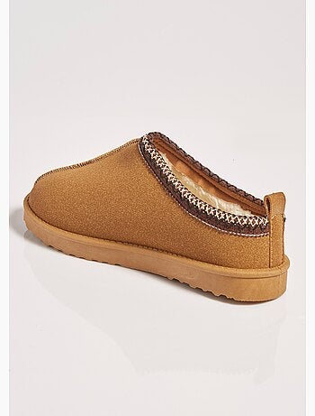 Mules suédine plates détails ethniques