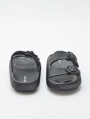 Mules unies à double bride