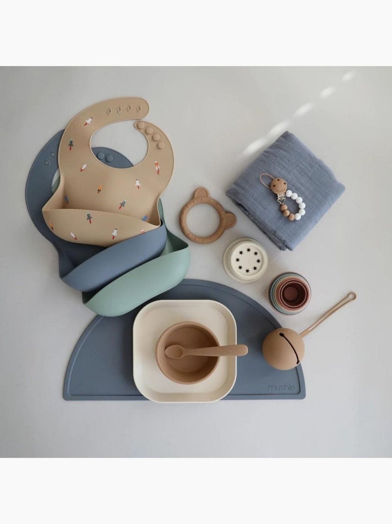 Mushie - Bavoir à poche en silicone Marron - Kiabi