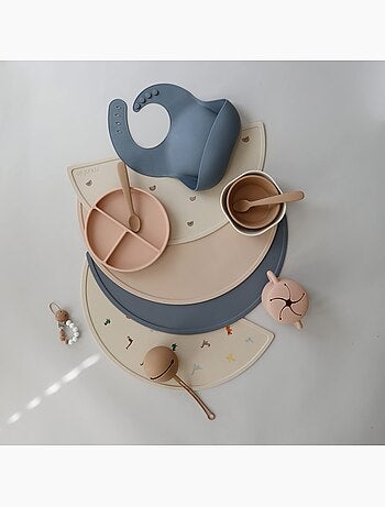 Mushie - set de table en silicone bleu marine à motif planètes pour enfant