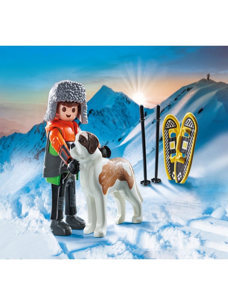 My Life Jeune garçon en raquettes avec son Saint Bernard N/A - Kiabi