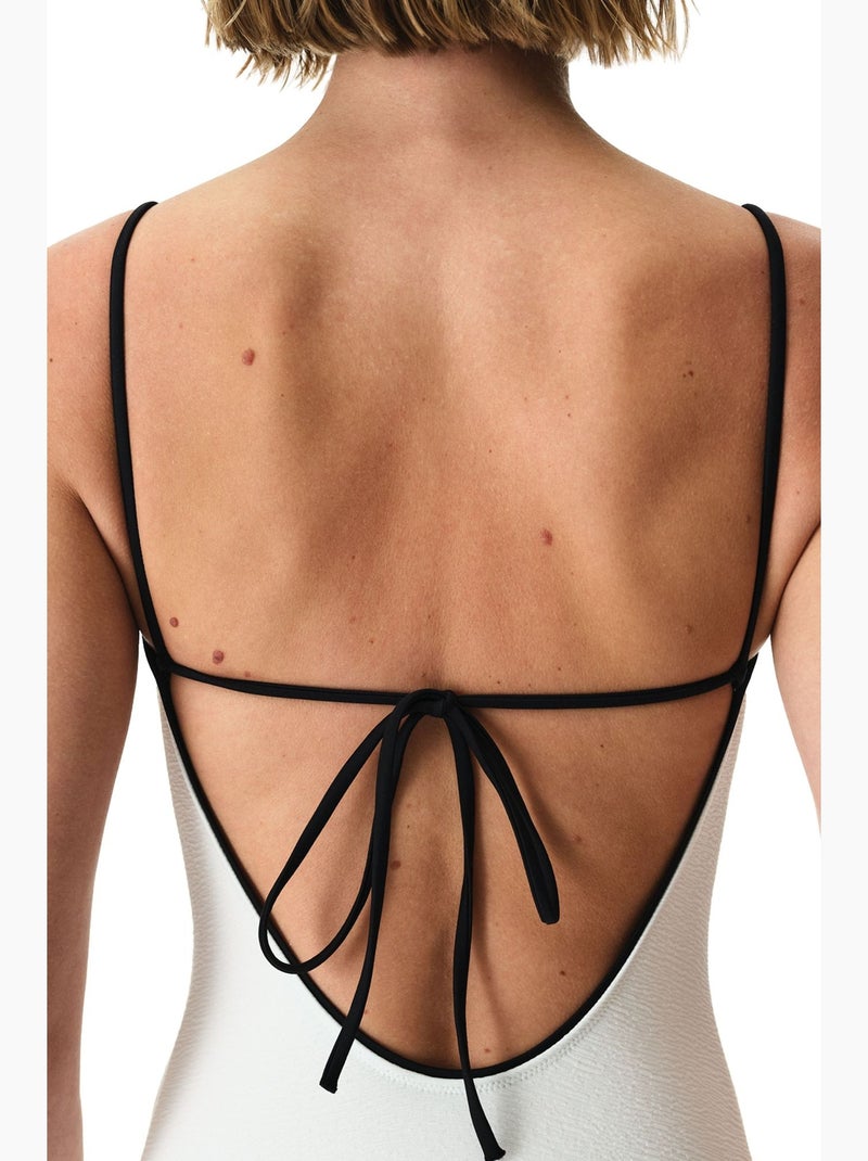 Nadia maillot de bain texturé à décolleté en v profond penti Blanc cassé - Kiabi