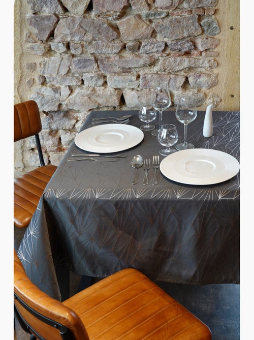 Nappe 145x300cm Facette rouge - Kiabi Nappe 145x300cm Facette rouge - Kiabi