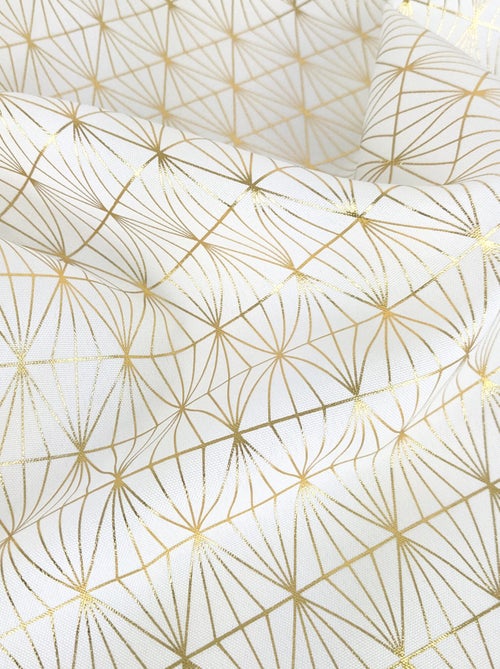 Nappe à motifs géométriques GOLD Rectangulaire - Kiabi Nappe à motifs géométriques GOLD Rectangulaire - Kiabi