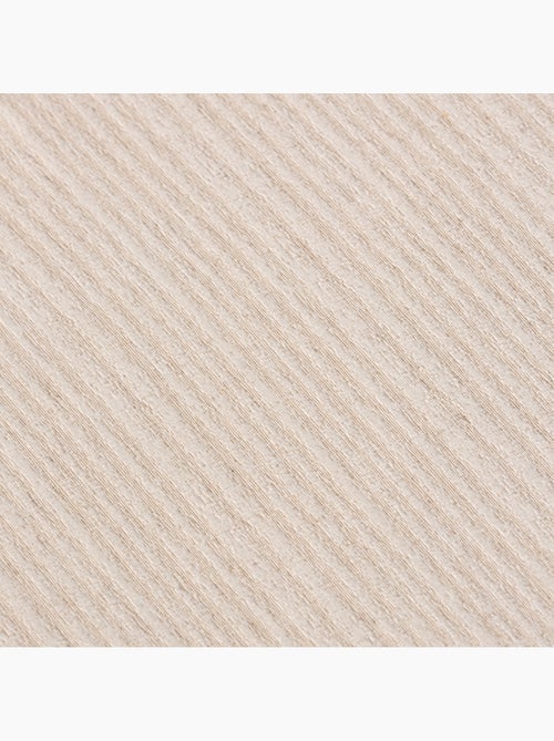 Nappe antitache avec tissu texturé à fines rayures - Gamusi. - Kiabi Nappe antitache avec tissu texturé à fines rayures - Gamusi. - Kiabi