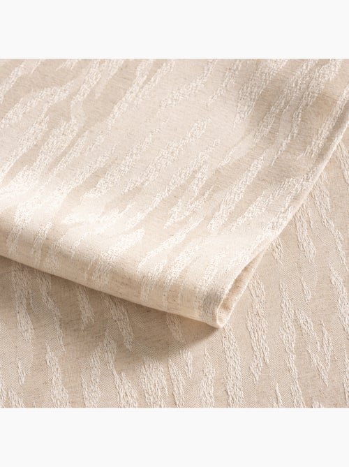 Nappe antitache avec tissu texturé effet veiné - Gamusi. - Kiabi Nappe antitache avec tissu texturé effet veiné - Gamusi. - Kiabi