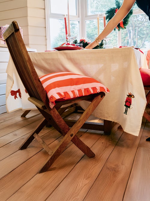 Nappe de table brodé Noël en coton et lin 150x300 cm - Kiabi